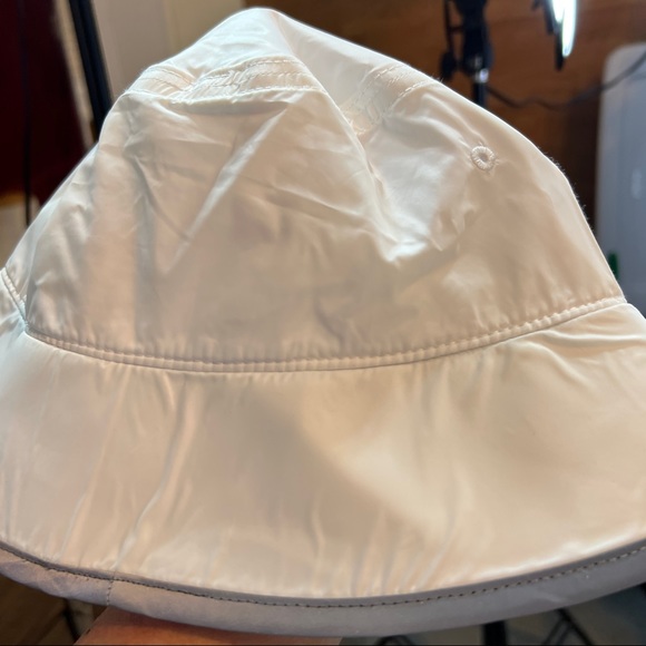 J. Lindeberg Bucket Hat in White with Gray/Silver Decal and Trim - Picture 2 of 8